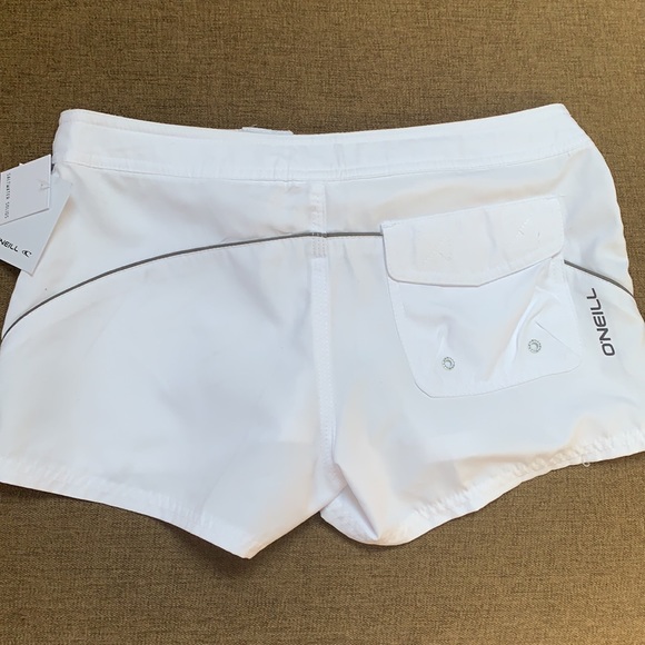 O'Neill Shorts Nwt Oneill Womens 3 Inch White Board Shorts Size